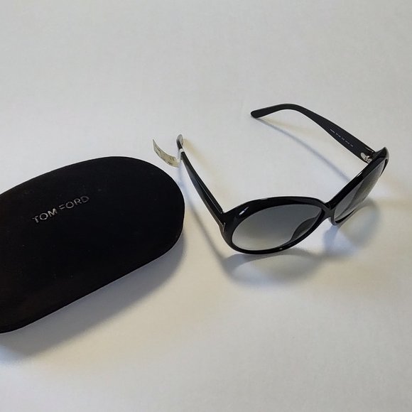 Tom Ford Natalia Sunglasses ASO Kim Kardashian Black Grey Oversized TF12 Gold T main image 15